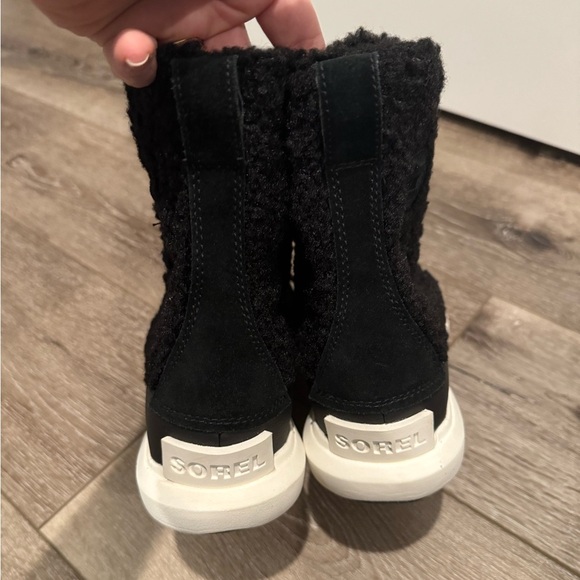 SOREL Explorer Next Joan Cozy black Sherpa bungee lace - Picture 4 of 7